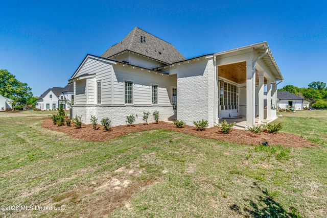 103 Lamour Point, Madison, MS 39110