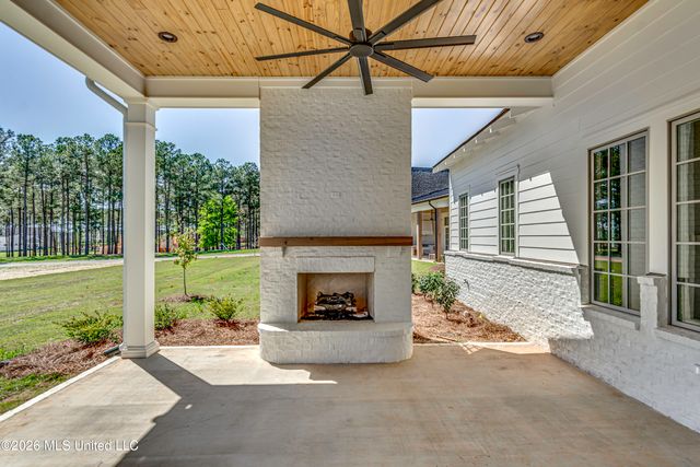 103 Lamour Point, Madison, MS 39110