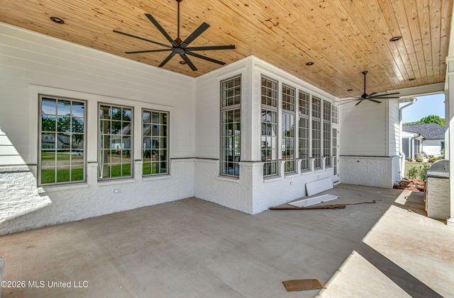 103 Lamour Point, Madison, MS 39110