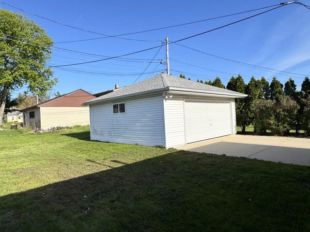 3770 93rd STREET, Milwaukee, WI 53228