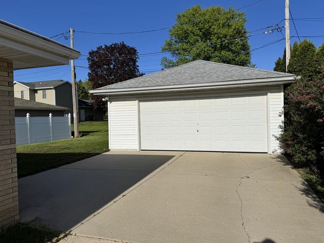 3770 93rd STREET, Milwaukee, WI 53228