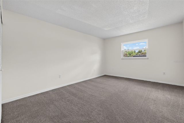 5800 HOLLYWOOD BOULEVARD 112, Sarasota, FL 34231