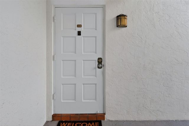 5800 HOLLYWOOD BOULEVARD 112, Sarasota, FL 34231