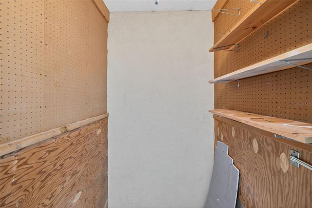 5800 HOLLYWOOD BOULEVARD 112, Sarasota, FL 34231