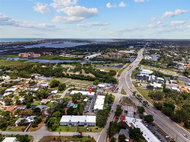 5800 HOLLYWOOD BOULEVARD 112, Sarasota, FL 34231