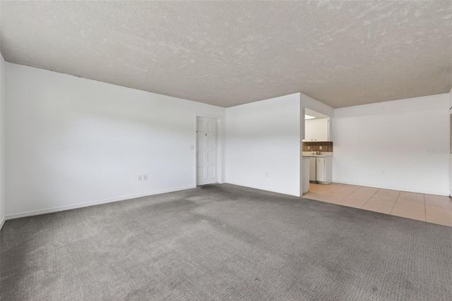 5800 HOLLYWOOD BOULEVARD 112, Sarasota, FL 34231