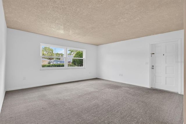 5800 HOLLYWOOD BOULEVARD 112, Sarasota, FL 34231