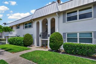 5800 HOLLYWOOD BOULEVARD 112, Sarasota, FL 34231