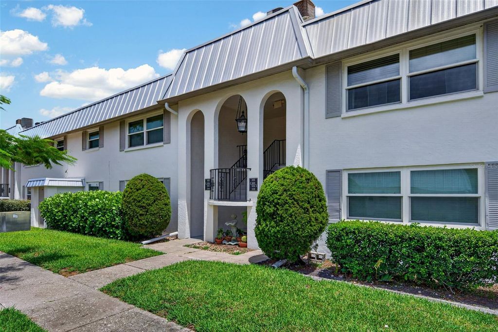 5800 HOLLYWOOD BOULEVARD 112, Sarasota, FL 34231