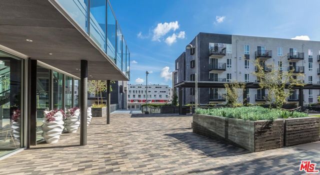 950 E 3rd Street 3501, Los Angeles, CA 90013