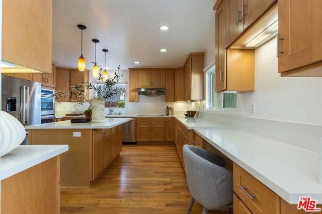 5044 Varna Avenue, Sherman Oaks, CA 91423