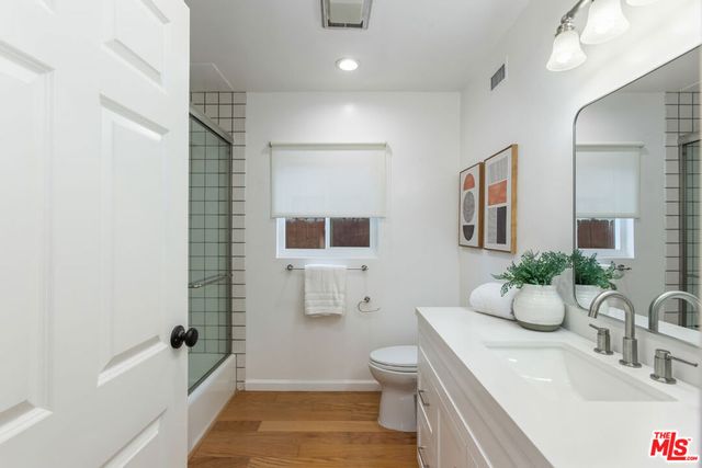 5044 Varna Avenue, Sherman Oaks, CA 91423