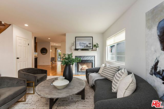 5044 Varna Avenue, Sherman Oaks, CA 91423