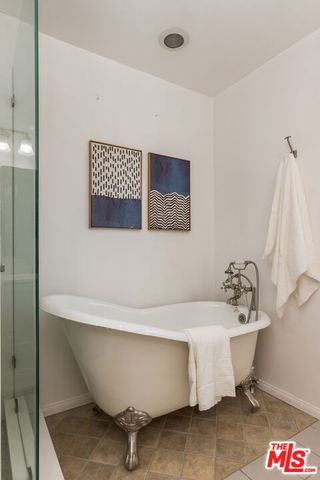 5044 Varna Avenue, Sherman Oaks, CA 91423