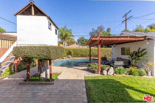 5044 Varna Avenue, Sherman Oaks, CA 91423