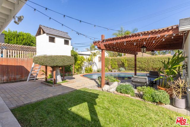 5044 Varna Avenue, Sherman Oaks, CA 91423