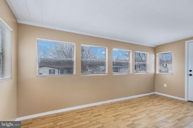 50 DUMFRIES DR, Dumfries, VA 22026