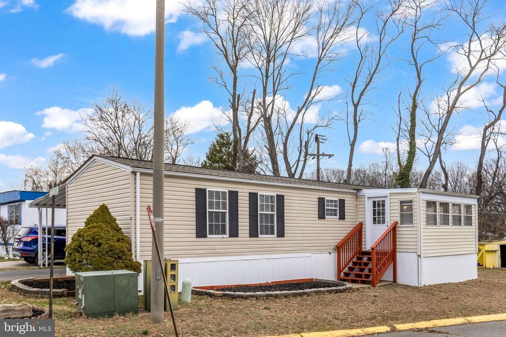 50 DUMFRIES DR, Dumfries, VA 22026