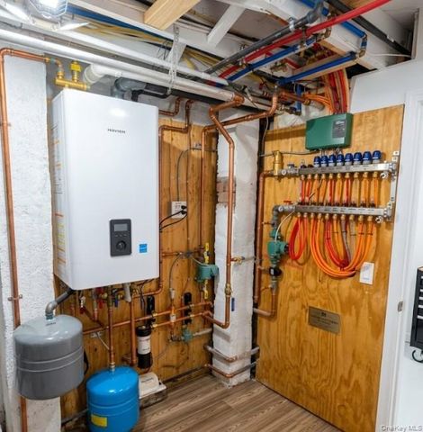 205 4th Street, East Northport, NY 11731