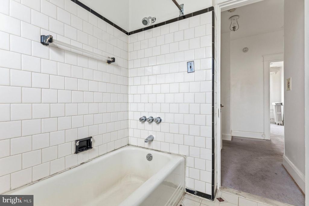 Image 18 of property listing at 1615 E 31ST ST, Baltimore, MD 21218