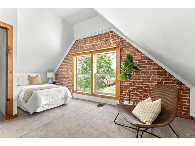 458 S Downing St, Denver, CO 80209