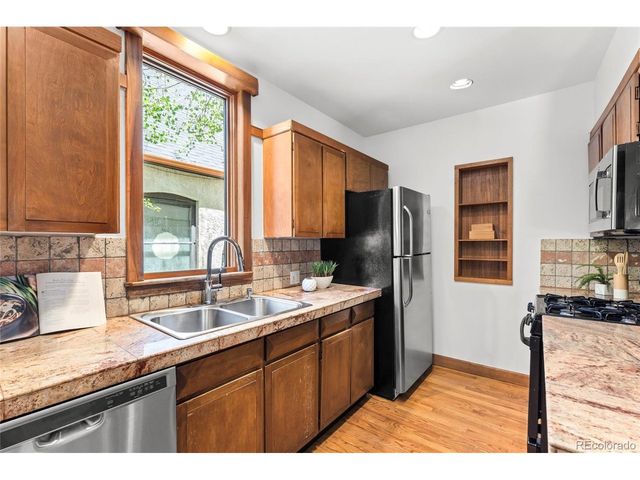 458 S Downing St, Denver, CO 80209