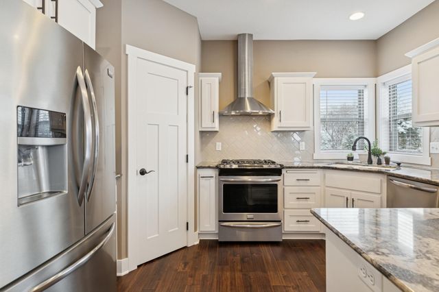 2009 Red Oak Lane, Lino Lakes, MN 55038