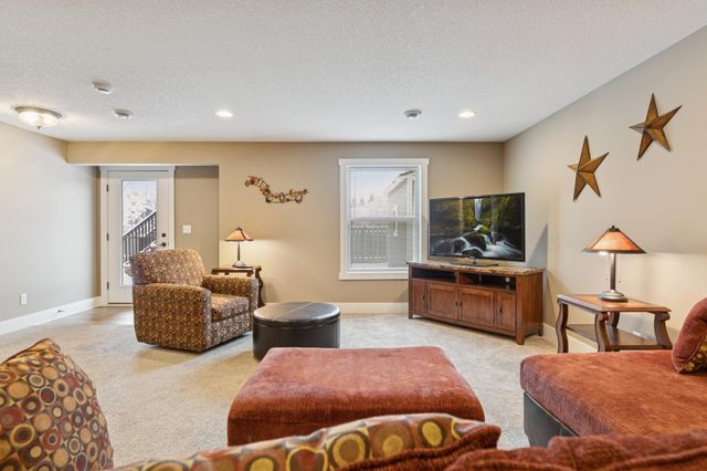 2009 Red Oak Lane, Lino Lakes, MN 55038