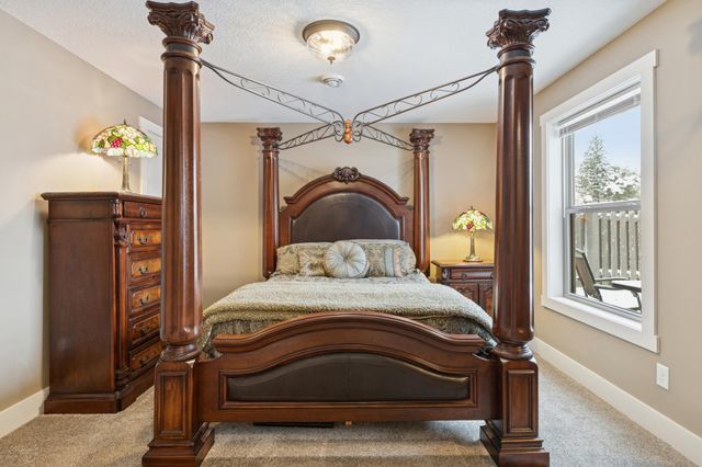 2009 Red Oak Lane, Lino Lakes, MN 55038