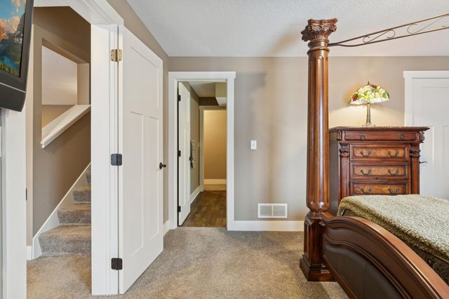 2009 Red Oak Lane, Lino Lakes, MN 55038