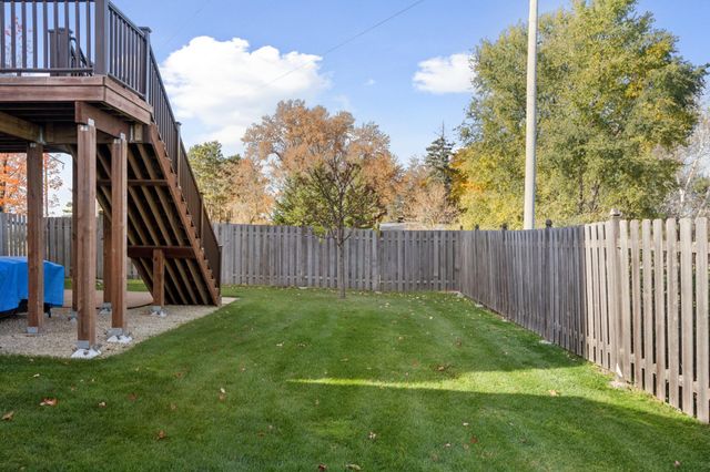 2009 Red Oak Lane, Lino Lakes, MN 55038