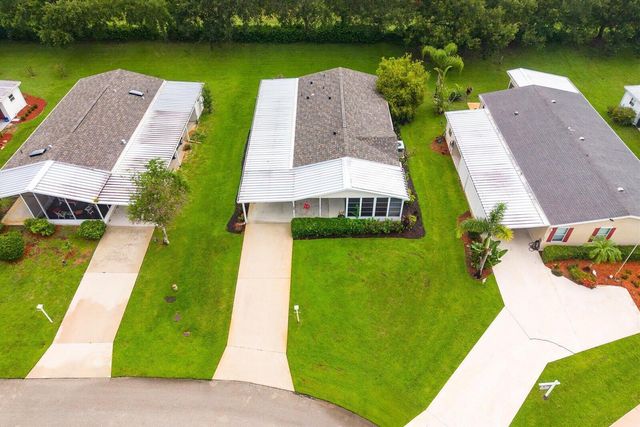 2820 Hook Court, Port St. Lucie, FL 34952