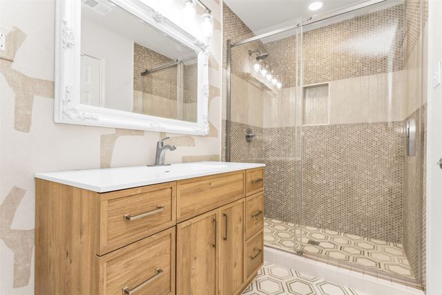101 Hollyhill Lane, Denton, TX 76205