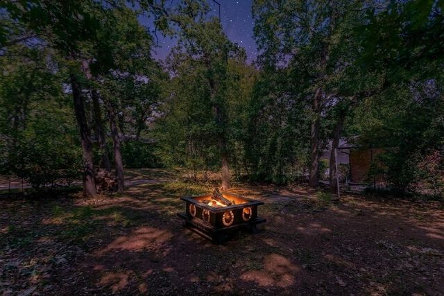 101 Hollyhill Lane, Denton, TX 76205