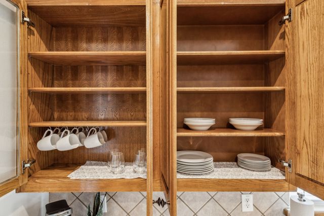 301 Cedar Circle, Shady Shores, TX 76208