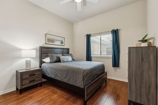 301 Cedar Circle, Shady Shores, TX 76208