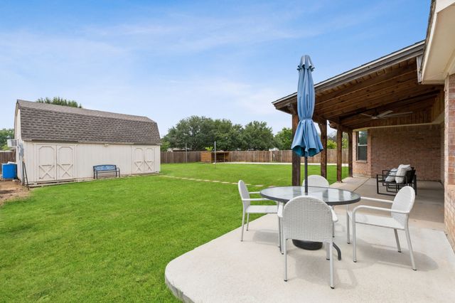 301 Cedar Circle, Shady Shores, TX 76208