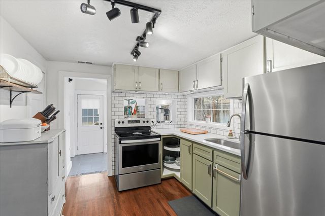 1714 E 9TH Ave, Spokane, WA 99202