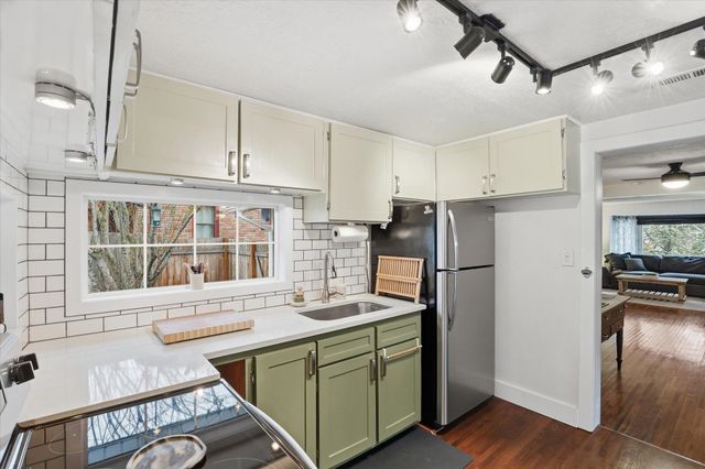 1714 E 9TH Ave, Spokane, WA 99202