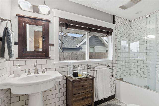 1714 E 9TH Ave, Spokane, WA 99202