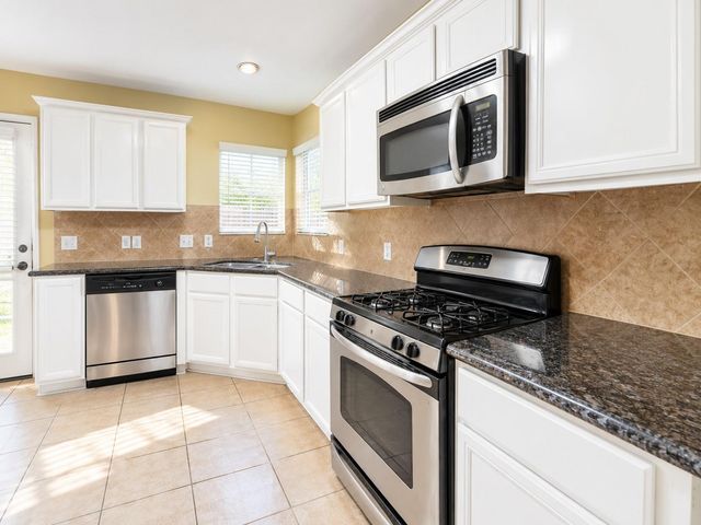 6923 Hampden Point Ct, Houston, TX 77040