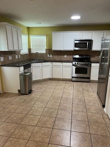 6923 Hampden Point Ct, Houston, TX 77040
