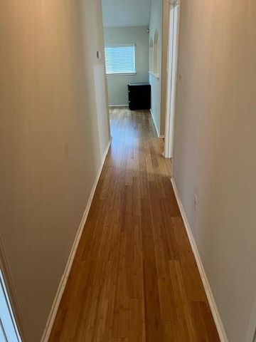 6923 Hampden Point Ct, Houston, TX 77040