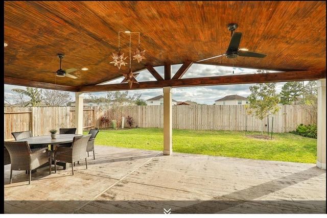 6923 Hampden Point Ct, Houston, TX 77040