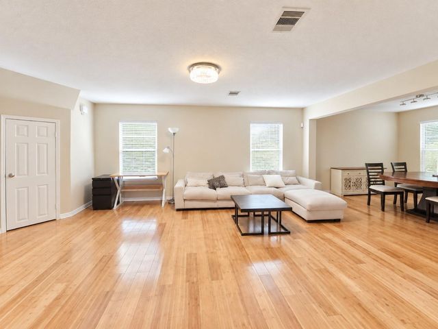 6923 Hampden Point Ct, Houston, TX 77040