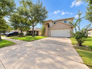 6923 Hampden Point Ct, Houston, TX 77040