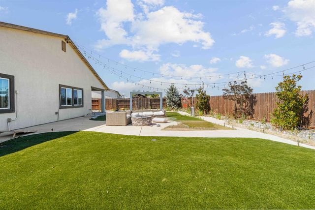 2662 Taft Ave, Manteca, CA 95337