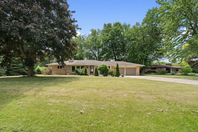 N76W14321 Lari Lou DRIVE, Menomonee Falls, WI 53051