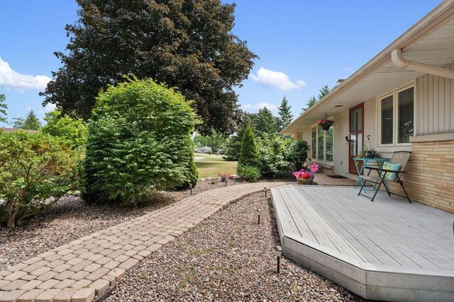 N76W14321 Lari Lou DRIVE, Menomonee Falls, WI 53051