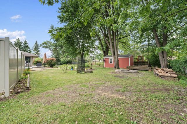 N76W14321 Lari Lou DRIVE, Menomonee Falls, WI 53051